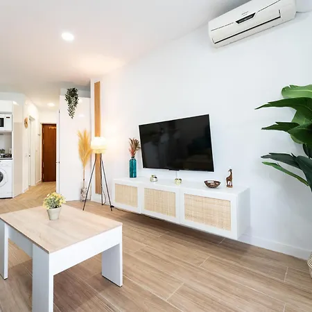 Malagasuite Cozy & Pool Apartment *